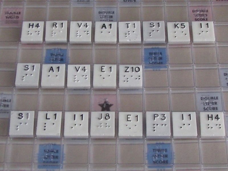 Scrable braille igra